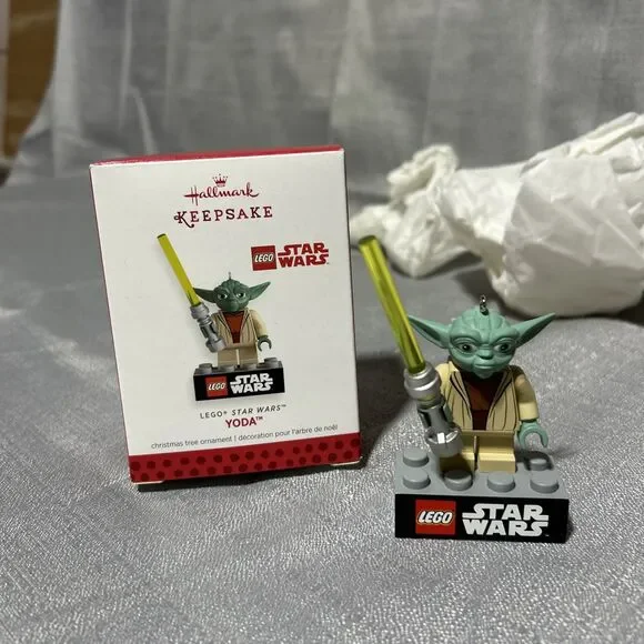 2013 Hallmark Keepsake Star Wars Lego Yoda Christmas Ornament - Picture 1 of 12